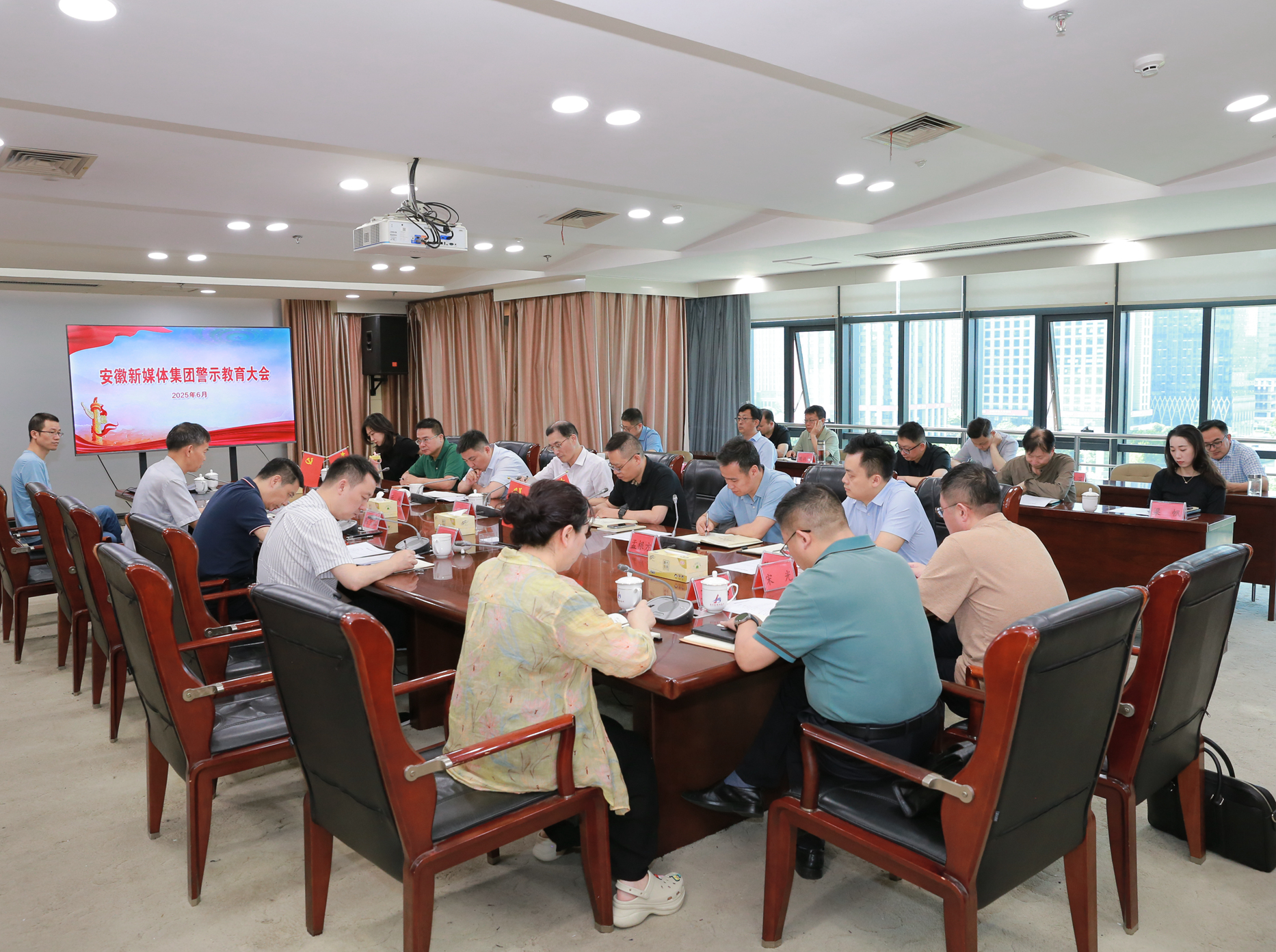 �ھ������ٿ���ʾ�������