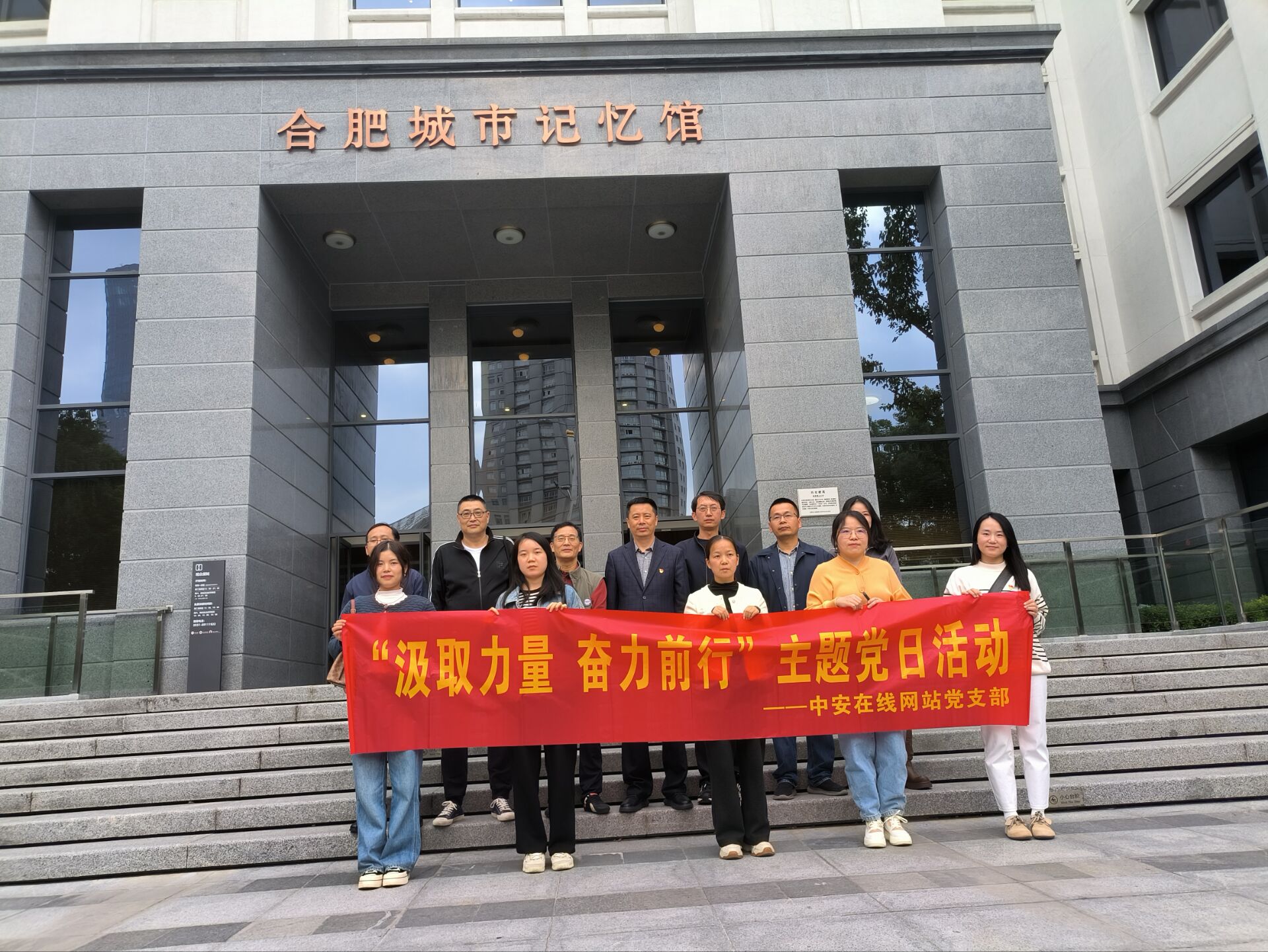 9797622dedf68570fea171c5f4e603e8.jpg 9797622dedf68570fea171c5f4e603e8.jpg