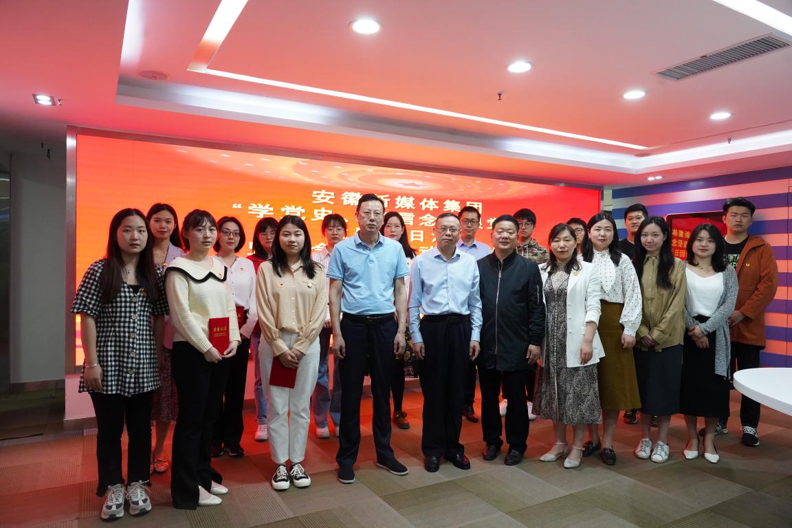 ���ɱ�һ�ߵ���졿����...