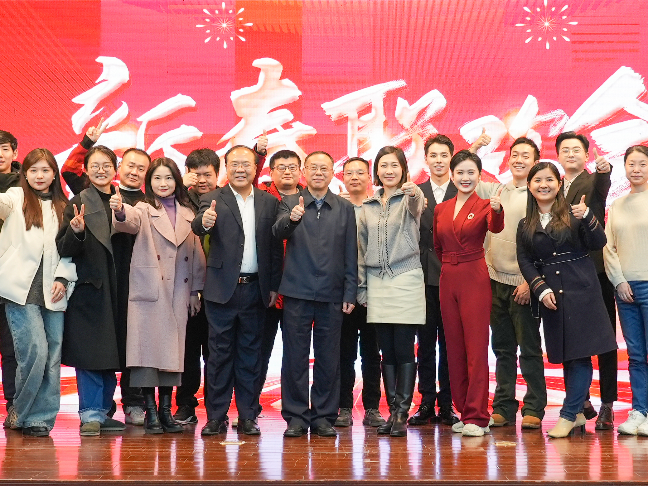 �Ա��Ե����ݣ� ������...